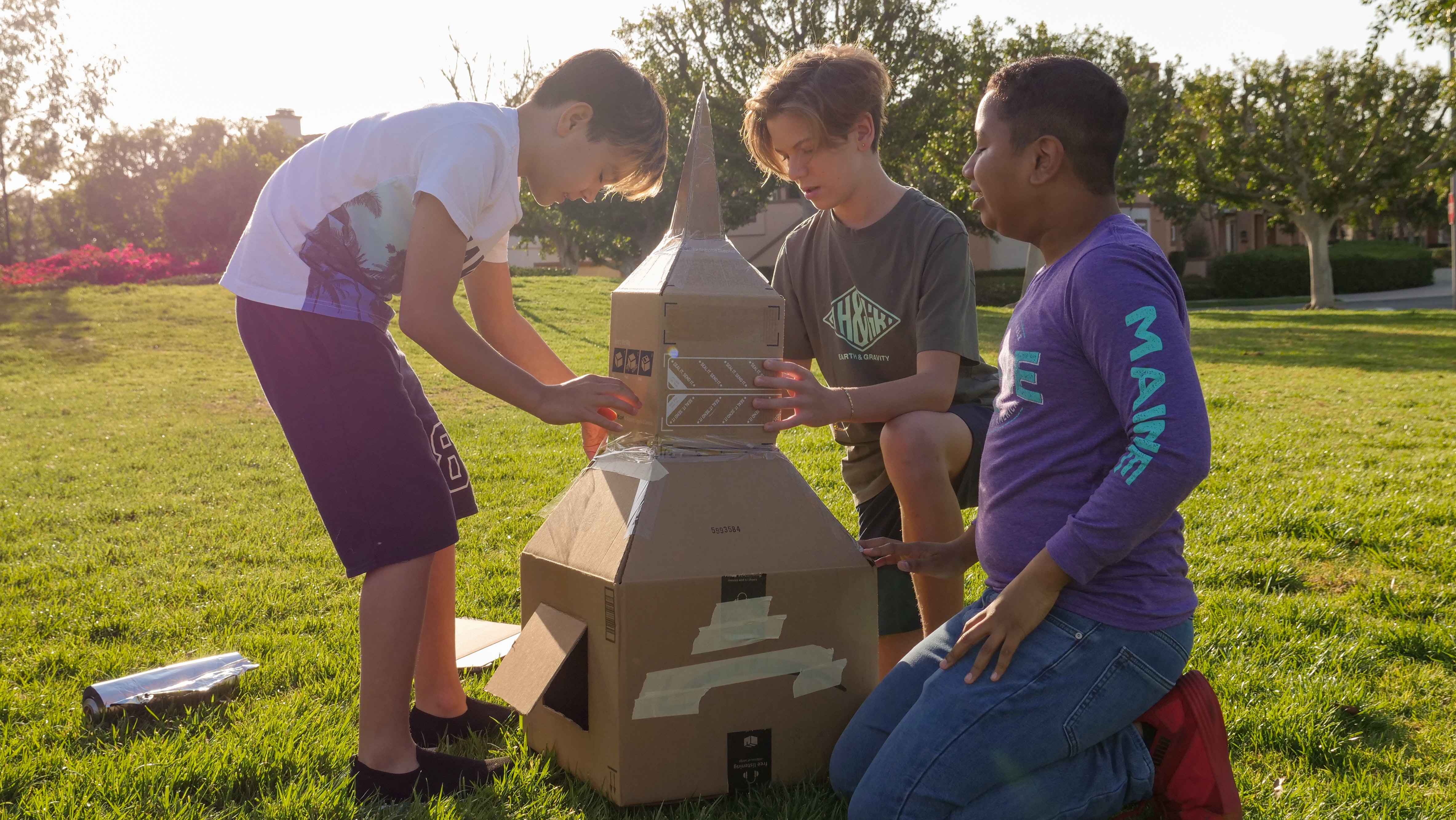 Ellinopoula students making a spaceship